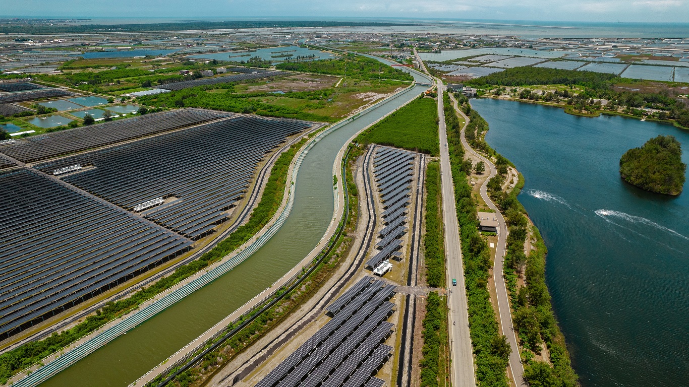 开云电竞能源事业提供智慧能源管理、太阳能监控管理、全方位电厂建置及运维解决方案，并拥有管理超过6000案场的经验