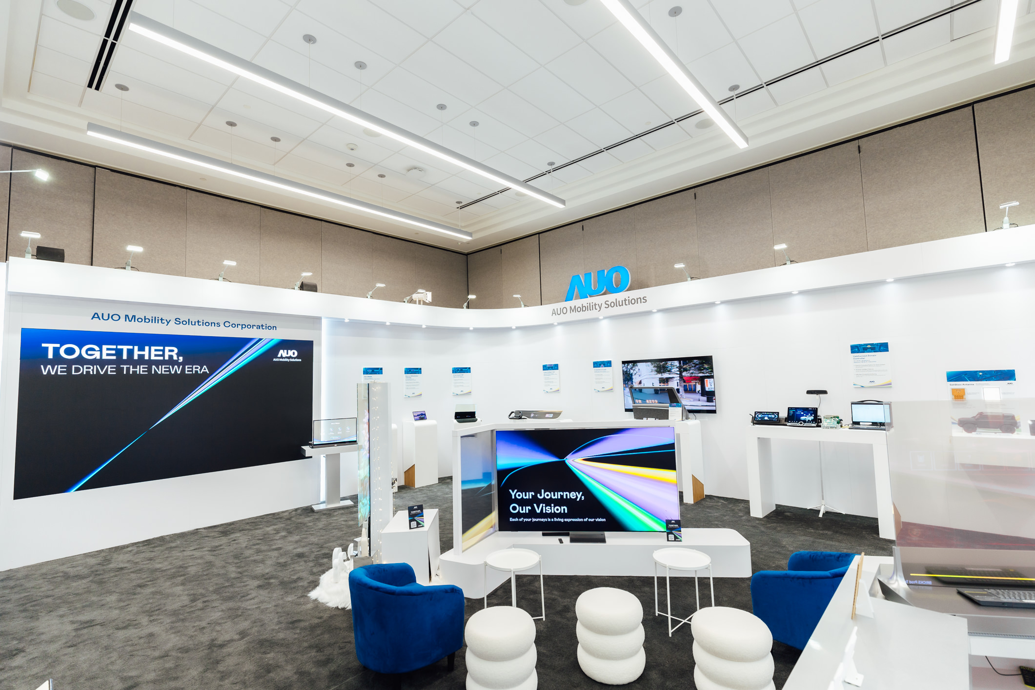 As AI and software-defined vehicles reshape the industry, AUO Mobility Solutions continues to advance human-machine interaction. The company collaborates with industry partners on co-creation efforts to deliver future cockpit experiences characterized by differentiated, flexible, and expandable functionality.